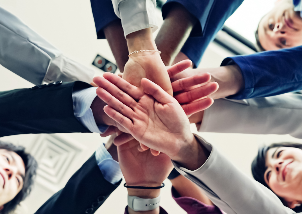 チームワークとフラットな関係